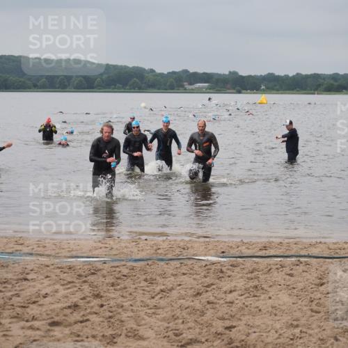 23.06.2024 - Viking Triathlon KatJ http://msf.ph/oto/6355858 23.06.2024 10:33:25 Schwimmen 118, 183, 245, 259 meine-sportfotos.de