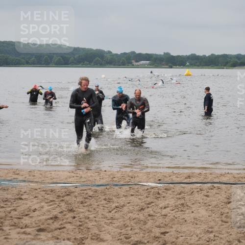 23.06.2024 - Viking Triathlon KatJ http://msf.ph/oto/6355869 23.06.2024 10:33:27 Schwimmen 118, 183, 245, 259 meine-sportfotos.de