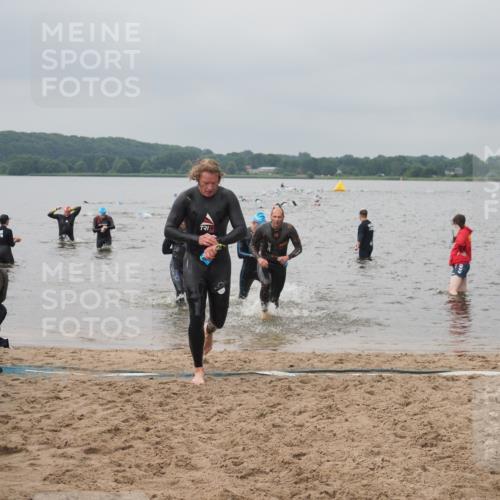 23.06.2024 - Viking Triathlon KatJ http://msf.ph/oto/6355887 23.06.2024 10:33:29 Schwimmen 118, 183, 245, 259 meine-sportfotos.de