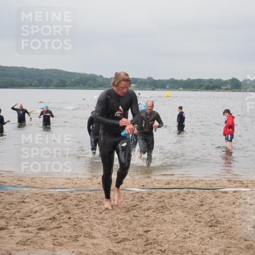 23.06.2024 - Viking Triathlon KatJ http://msf.ph/oto/6355895 23.06.2024 10:33:30 Schwimmen 118, 183, 245, 259 meine-sportfotos.de