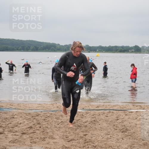 23.06.2024 - Viking Triathlon KatJ http://msf.ph/oto/6355899 23.06.2024 10:33:30 Schwimmen 118, 183, 245, 259 meine-sportfotos.de