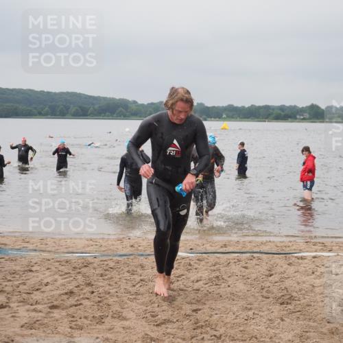 23.06.2024 - Viking Triathlon KatJ http://msf.ph/oto/6355901 23.06.2024 10:33:30 Schwimmen 118, 183, 245, 259 meine-sportfotos.de