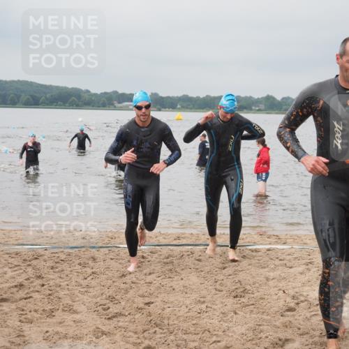 23.06.2024 - Viking Triathlon KatJ http://msf.ph/oto/6355946 23.06.2024 10:33:35 Schwimmen 118, 215, 224, 245, 259, 604 meine-sportfotos.de