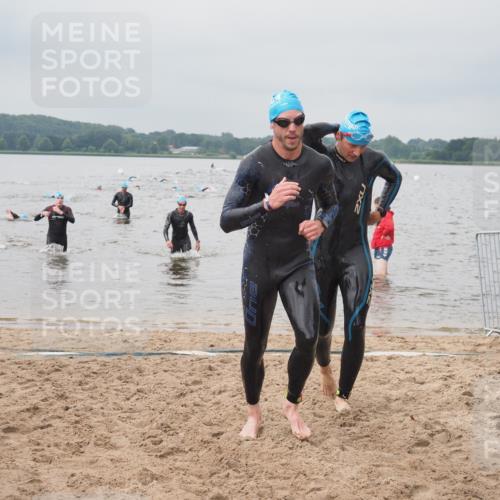 23.06.2024 - Viking Triathlon KatJ http://msf.ph/oto/6355956 23.06.2024 10:33:35 Schwimmen 118, 215, 224, 245, 259, 604 meine-sportfotos.de