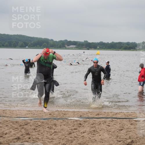 23.06.2024 - Viking Triathlon KatJ http://msf.ph/oto/6355983 23.06.2024 10:33:41 Schwimmen 215, 224, 604 meine-sportfotos.de