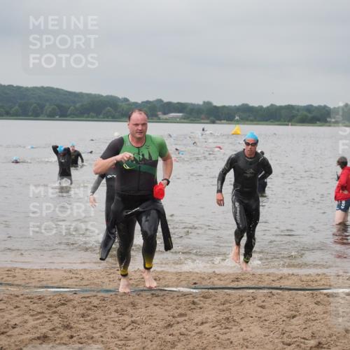 23.06.2024 - Viking Triathlon KatJ http://msf.ph/oto/6355992 23.06.2024 10:33:41 Schwimmen 215, 224, 604 meine-sportfotos.de