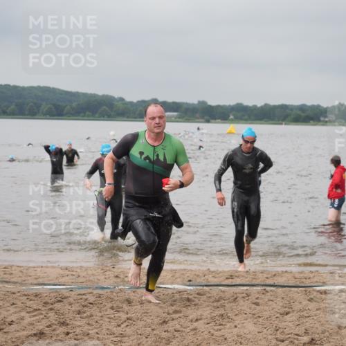 23.06.2024 - Viking Triathlon KatJ http://msf.ph/oto/6355997 23.06.2024 10:33:42 Schwimmen 215, 224, 604 meine-sportfotos.de