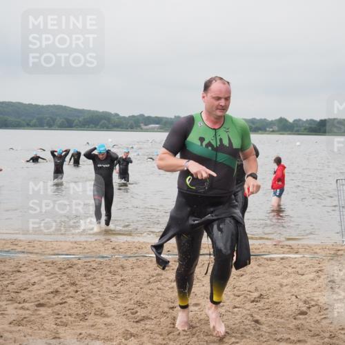 23.06.2024 - Viking Triathlon KatJ http://msf.ph/oto/6356002 23.06.2024 10:33:43 Schwimmen 215, 224, 604 meine-sportfotos.de