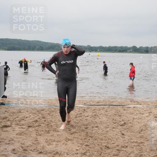 23.06.2024 - Viking Triathlon KatJ http://msf.ph/oto/6356035 23.06.2024 10:33:47 Schwimmen 111, 215, 224 meine-sportfotos.de