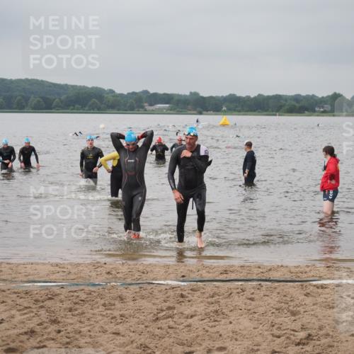 23.06.2024 - Viking Triathlon KatJ http://msf.ph/oto/6356061 23.06.2024 10:33:54 Schwimmen 87, 111, 486, 607 meine-sportfotos.de