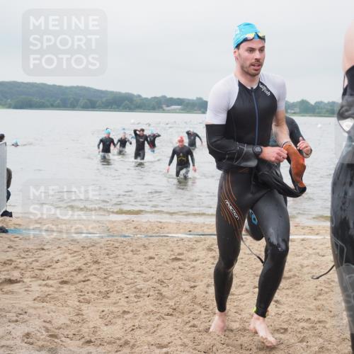 23.06.2024 - Viking Triathlon KatJ http://msf.ph/oto/6356204 23.06.2024 10:34:10 Schwimmen 160, 385, 605, 657 meine-sportfotos.de