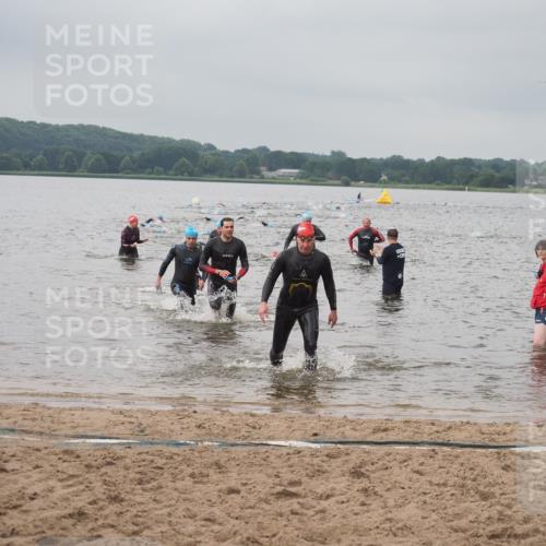 23.06.2024 - Viking Triathlon KatJ http://msf.ph/oto/6356217 23.06.2024 10:34:15 Schwimmen 12, 407, 477, 657 meine-sportfotos.de