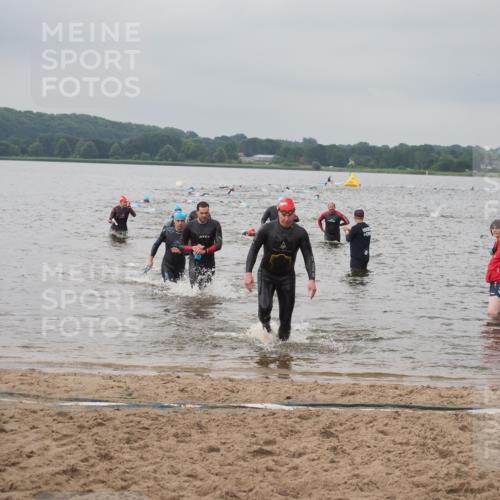 23.06.2024 - Viking Triathlon KatJ http://msf.ph/oto/6356223 23.06.2024 10:34:15 Schwimmen 12, 407, 477, 657 meine-sportfotos.de