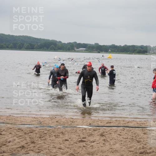 23.06.2024 - Viking Triathlon KatJ http://msf.ph/oto/6356225 23.06.2024 10:34:15 Schwimmen 12, 407, 477, 657 meine-sportfotos.de