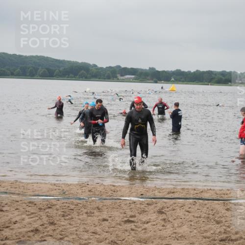 23.06.2024 - Viking Triathlon KatJ http://msf.ph/oto/6356230 23.06.2024 10:34:15 Schwimmen 12, 407, 477, 657 meine-sportfotos.de