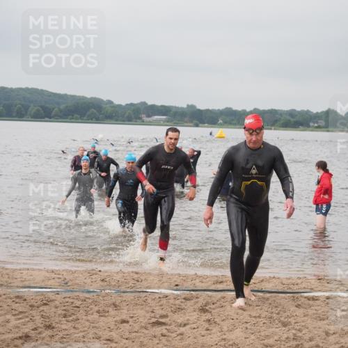 23.06.2024 - Viking Triathlon KatJ http://msf.ph/oto/6356239 23.06.2024 10:34:20 Schwimmen 12, 407, 477, 657 meine-sportfotos.de