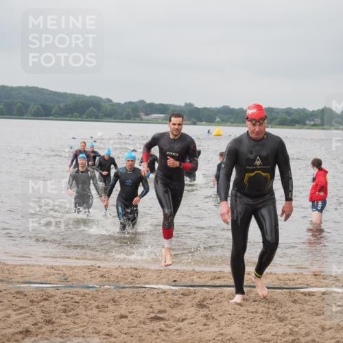 23.06.2024 - Viking Triathlon KatJ http://msf.ph/oto/6356245 23.06.2024 10:34:20 Schwimmen 12, 407, 477, 657 meine-sportfotos.de