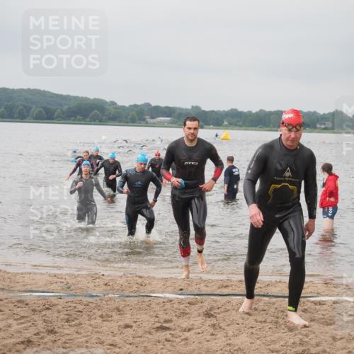 23.06.2024 - Viking Triathlon KatJ http://msf.ph/oto/6356252 23.06.2024 10:34:20 Schwimmen 12, 407, 477, 657 meine-sportfotos.de