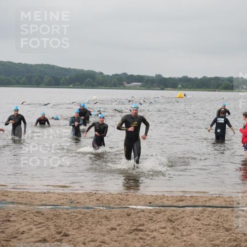 23.06.2024 - Viking Triathlon KatJ http://msf.ph/oto/6356445 23.06.2024 10:34:45 Schwimmen 58, 453, 503 meine-sportfotos.de