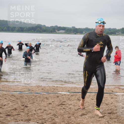 23.06.2024 - Viking Triathlon KatJ http://msf.ph/oto/6356475 23.06.2024 10:34:51 Schwimmen 58, 311, 453, 470, 503 meine-sportfotos.de
