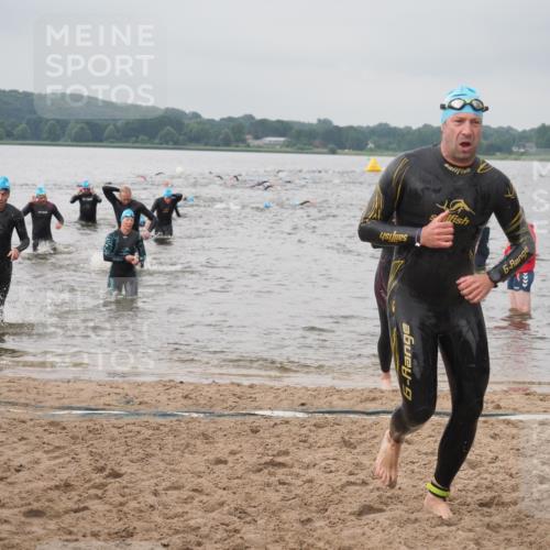 23.06.2024 - Viking Triathlon KatJ http://msf.ph/oto/6356477 23.06.2024 10:34:51 Schwimmen 58, 311, 453, 470, 503 meine-sportfotos.de