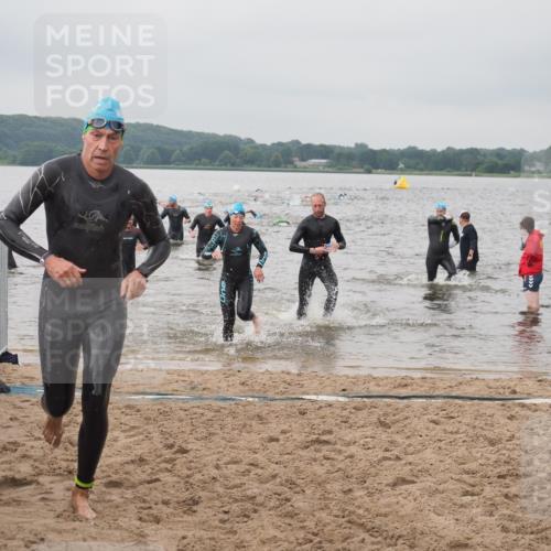 23.06.2024 - Viking Triathlon KatJ http://msf.ph/oto/6356510 23.06.2024 10:34:55 Schwimmen 58, 242, 299, 311, 453, 470, 541 meine-sportfotos.de