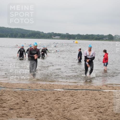 23.06.2024 - Viking Triathlon KatJ http://msf.ph/oto/6356541 23.06.2024 10:35:01 Schwimmen 218, 242, 299, 311, 470, 541 meine-sportfotos.de