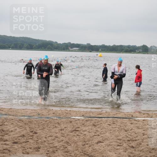 23.06.2024 - Viking Triathlon KatJ http://msf.ph/oto/6356544 23.06.2024 10:35:01 Schwimmen 218, 242, 299, 311, 470, 541 meine-sportfotos.de