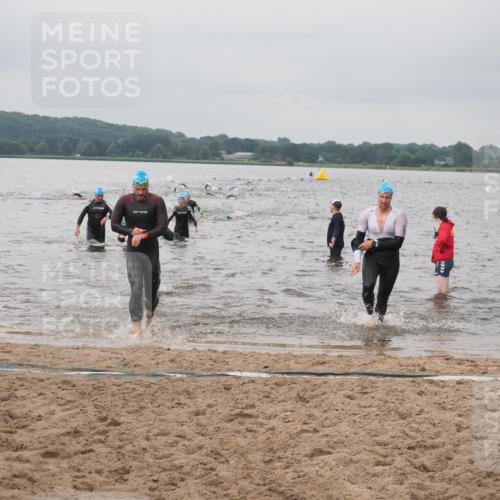 23.06.2024 - Viking Triathlon KatJ http://msf.ph/oto/6356548 23.06.2024 10:35:01 Schwimmen 218, 242, 299, 311, 470, 541 meine-sportfotos.de