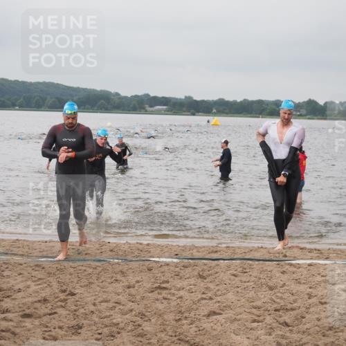 23.06.2024 - Viking Triathlon KatJ http://msf.ph/oto/6356567 23.06.2024 10:35:03 Schwimmen 218, 242, 299, 311, 541 meine-sportfotos.de