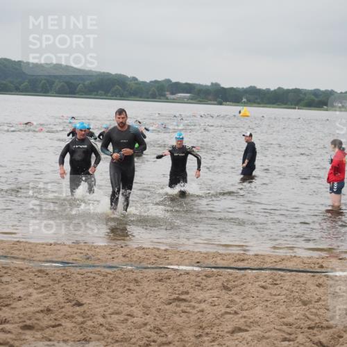 23.06.2024 - Viking Triathlon KatJ http://msf.ph/oto/6356606 23.06.2024 10:35:09 Schwimmen 101, 218, 242, 454 meine-sportfotos.de
