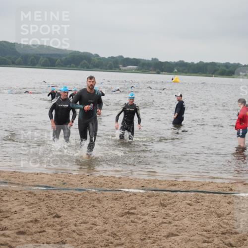 23.06.2024 - Viking Triathlon KatJ http://msf.ph/oto/6356612 23.06.2024 10:35:09 Schwimmen 101, 218, 242, 454 meine-sportfotos.de