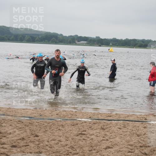 23.06.2024 - Viking Triathlon KatJ http://msf.ph/oto/6356614 23.06.2024 10:35:09 Schwimmen 101, 218, 242, 454 meine-sportfotos.de