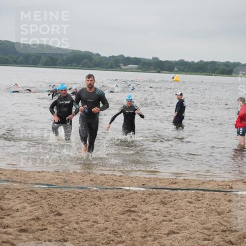 23.06.2024 - Viking Triathlon KatJ http://msf.ph/oto/6356617 23.06.2024 10:35:09 Schwimmen 101, 218, 242, 454 meine-sportfotos.de