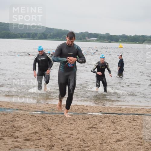 23.06.2024 - Viking Triathlon KatJ http://msf.ph/oto/6356623 23.06.2024 10:35:11 Schwimmen 101, 104, 218, 454 meine-sportfotos.de