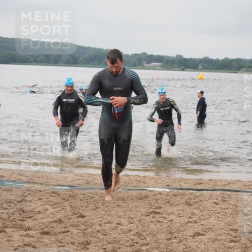 23.06.2024 - Viking Triathlon KatJ http://msf.ph/oto/6356631 23.06.2024 10:35:12 Schwimmen 101, 104, 218, 454 meine-sportfotos.de