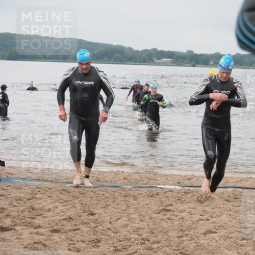23.06.2024 - Viking Triathlon KatJ http://msf.ph/oto/6356645 23.06.2024 10:35:15 Schwimmen 101, 104, 120, 218, 454 meine-sportfotos.de