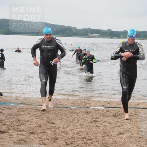 23.06.2024 - Viking Triathlon KatJ http://msf.ph/oto/6356647 23.06.2024 10:35:15 Schwimmen 101, 104, 120, 218, 454 meine-sportfotos.de