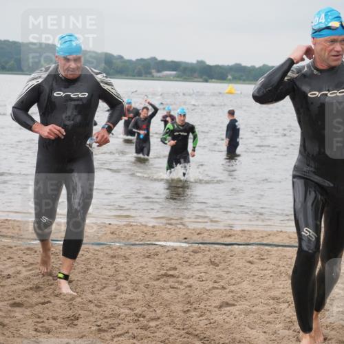 23.06.2024 - Viking Triathlon KatJ http://msf.ph/oto/6356675 23.06.2024 10:35:16 Schwimmen 101, 104, 120, 218, 454 meine-sportfotos.de