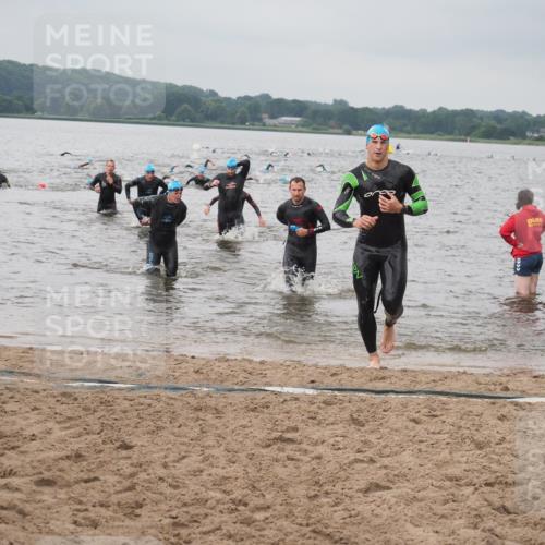 23.06.2024 - Viking Triathlon KatJ http://msf.ph/oto/6356679 23.06.2024 10:35:20 Schwimmen 101, 104, 120, 226, 454 meine-sportfotos.de