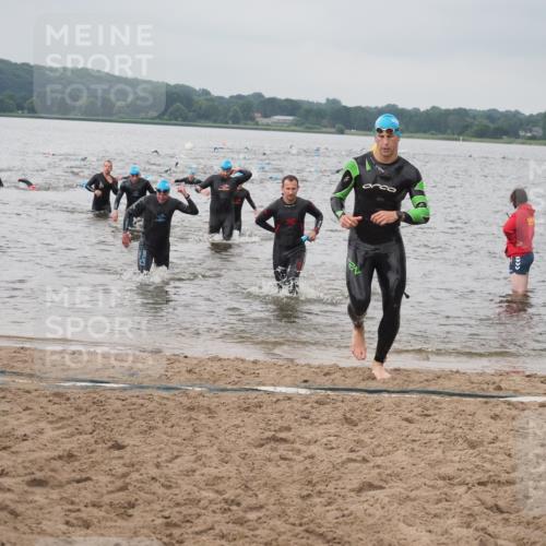 23.06.2024 - Viking Triathlon KatJ http://msf.ph/oto/6356686 23.06.2024 10:35:21 Schwimmen 104, 120, 226, 533 meine-sportfotos.de