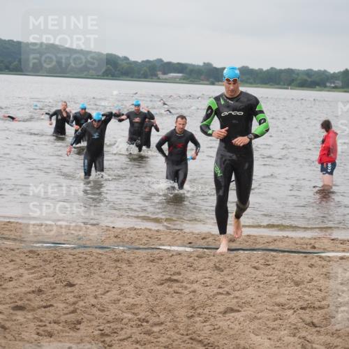 23.06.2024 - Viking Triathlon KatJ http://msf.ph/oto/6356691 23.06.2024 10:35:21 Schwimmen 104, 120, 226, 533 meine-sportfotos.de