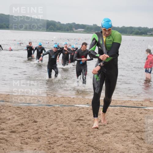 23.06.2024 - Viking Triathlon KatJ http://msf.ph/oto/6356699 23.06.2024 10:35:22 Schwimmen 104, 120, 226, 533 meine-sportfotos.de