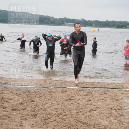 23.06.2024 - Viking Triathlon KatJ http://msf.ph/oto/6356709 23.06.2024 10:35:24 Schwimmen 104, 120, 226, 520, 533 meine-sportfotos.de