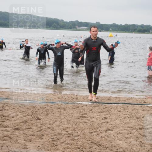 23.06.2024 - Viking Triathlon KatJ http://msf.ph/oto/6356714 23.06.2024 10:35:24 Schwimmen 104, 120, 226, 520, 533 meine-sportfotos.de