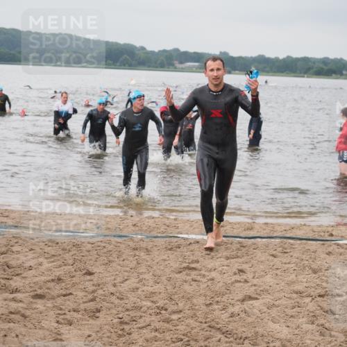 23.06.2024 - Viking Triathlon KatJ http://msf.ph/oto/6356722 23.06.2024 10:35:25 Schwimmen 104, 120, 226, 363, 520, 533 meine-sportfotos.de