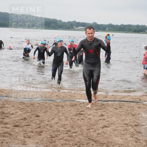 23.06.2024 - Viking Triathlon KatJ http://msf.ph/oto/6356725 23.06.2024 10:35:25 Schwimmen 104, 120, 226, 363, 520, 533 meine-sportfotos.de
