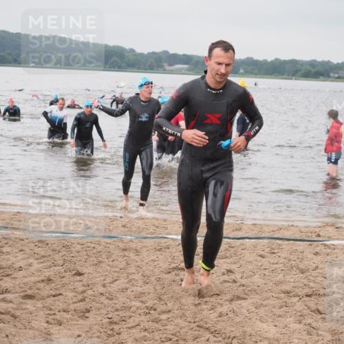 23.06.2024 - Viking Triathlon KatJ http://msf.ph/oto/6356734 23.06.2024 10:35:26 Schwimmen 104, 105, 120, 226, 363, 520, 533 meine-sportfotos.de