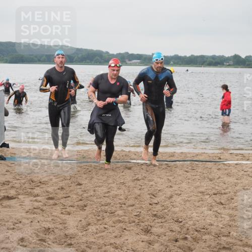 23.06.2024 - Viking Triathlon KatJ http://msf.ph/oto/6356950 23.06.2024 10:35:51 Schwimmen 42, 129, 306, 529, 549, 623, 655 meine-sportfotos.de