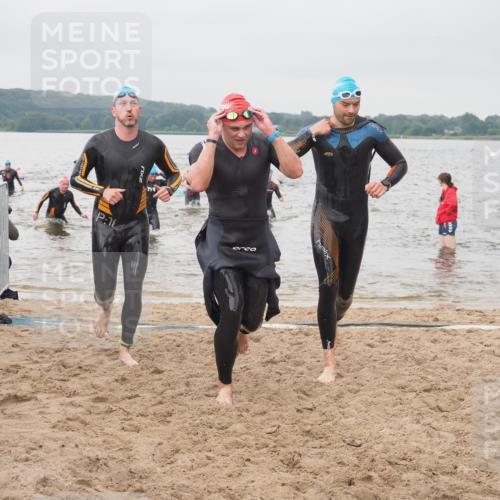 23.06.2024 - Viking Triathlon KatJ http://msf.ph/oto/6356956 23.06.2024 10:35:52 Schwimmen 11, 42, 129, 306, 312, 529, 549, 623, 655 meine-sportfotos.de